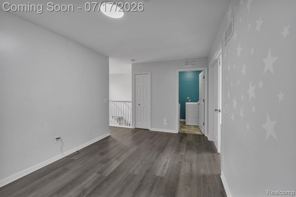 41101 N Maplewood Drive, Canton, MI 48187 — Photo 36