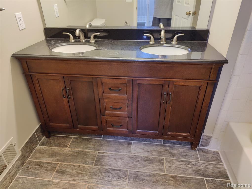 1600 Dunston Road, Canton, MI 48188 — Photo 40