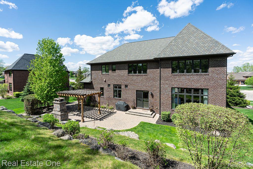 611 Wellington Circle, Rochester Hills, MI 48309 — Photo 4