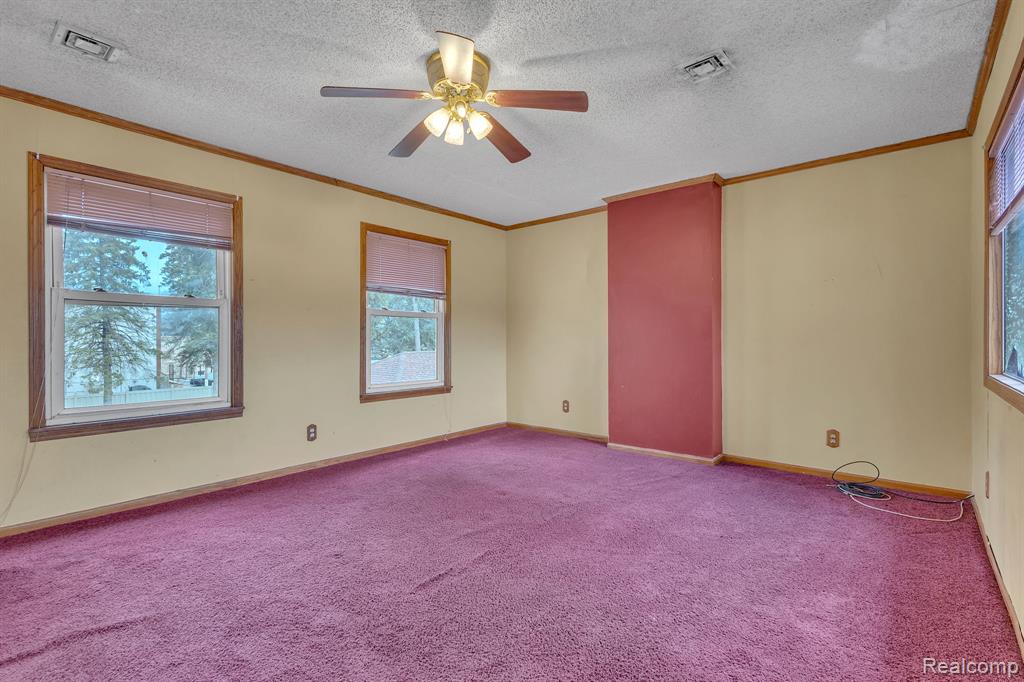 8202 N Inkster Road, Dearborn Heights, MI 48127 — Photo 26