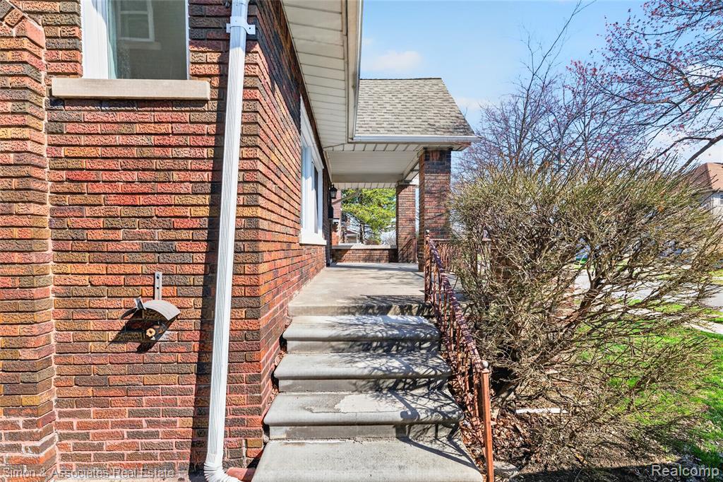 5019 Maple Street, Dearborn, MI 48126 — Photo 4