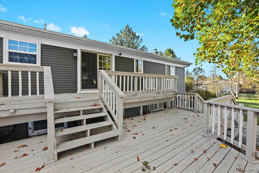 1570 Thayer Road, Ortonville, MI 48462 — Photo 32