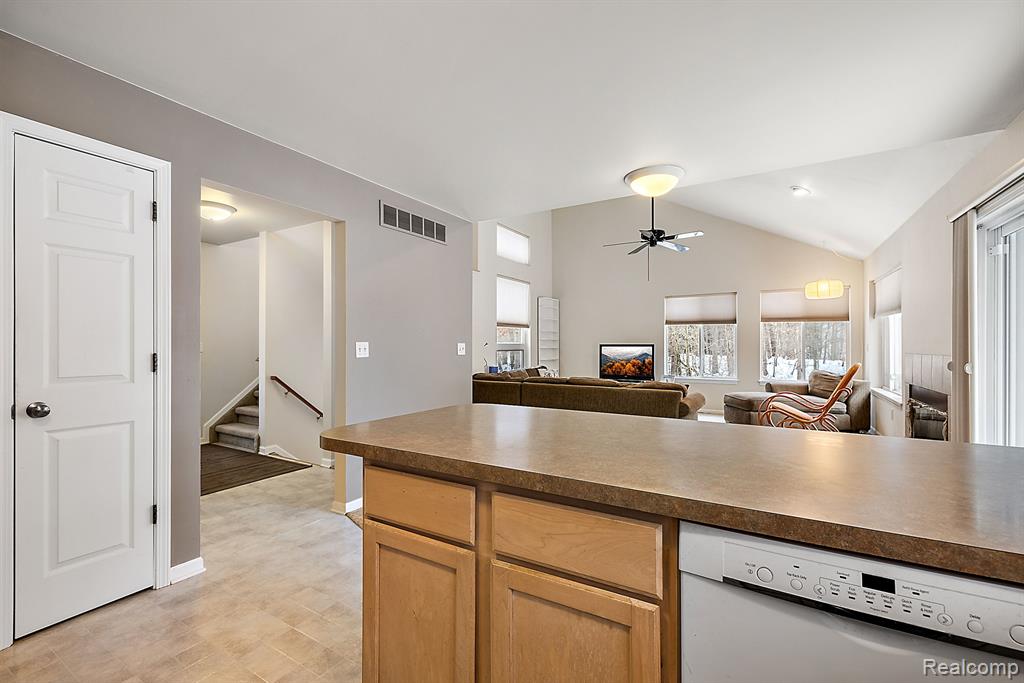 5495 ORMOND Road, Davisburg, MI 48350 — Photo 21