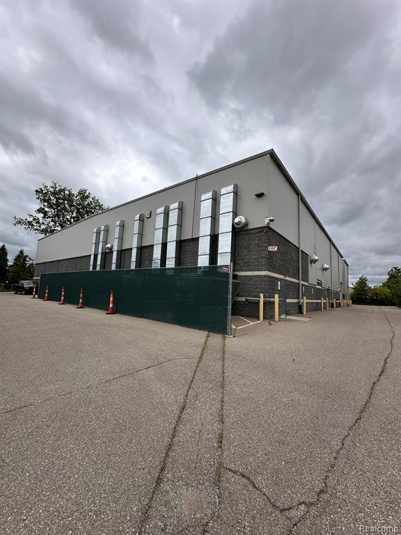 3245 Card Drive, Burton, MI 48529 — Photo 5