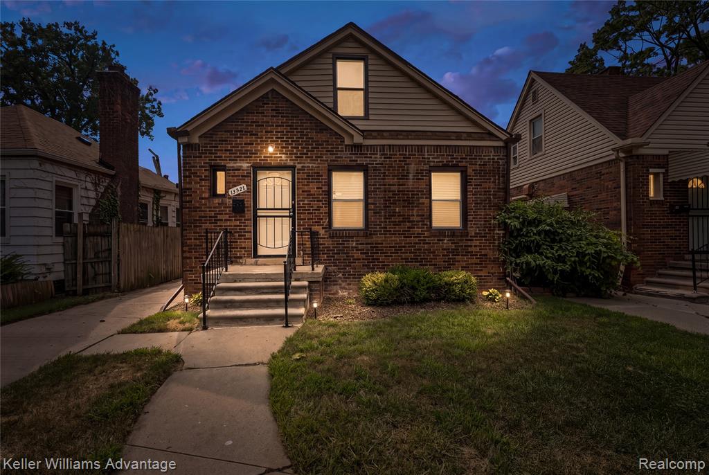 14421 NW Grandville Avenue, Detroit, MI 48223