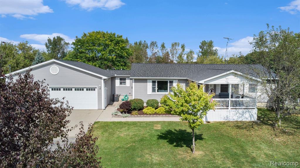 5466 BALDWIN Road, Swartz Creek, MI 48473 — Photo 3