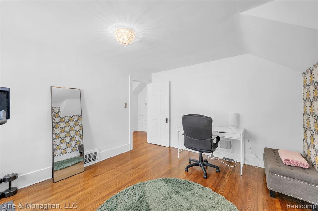 424 W Hudson Avenue, Royal Oak, MI 48067 — Photo 31