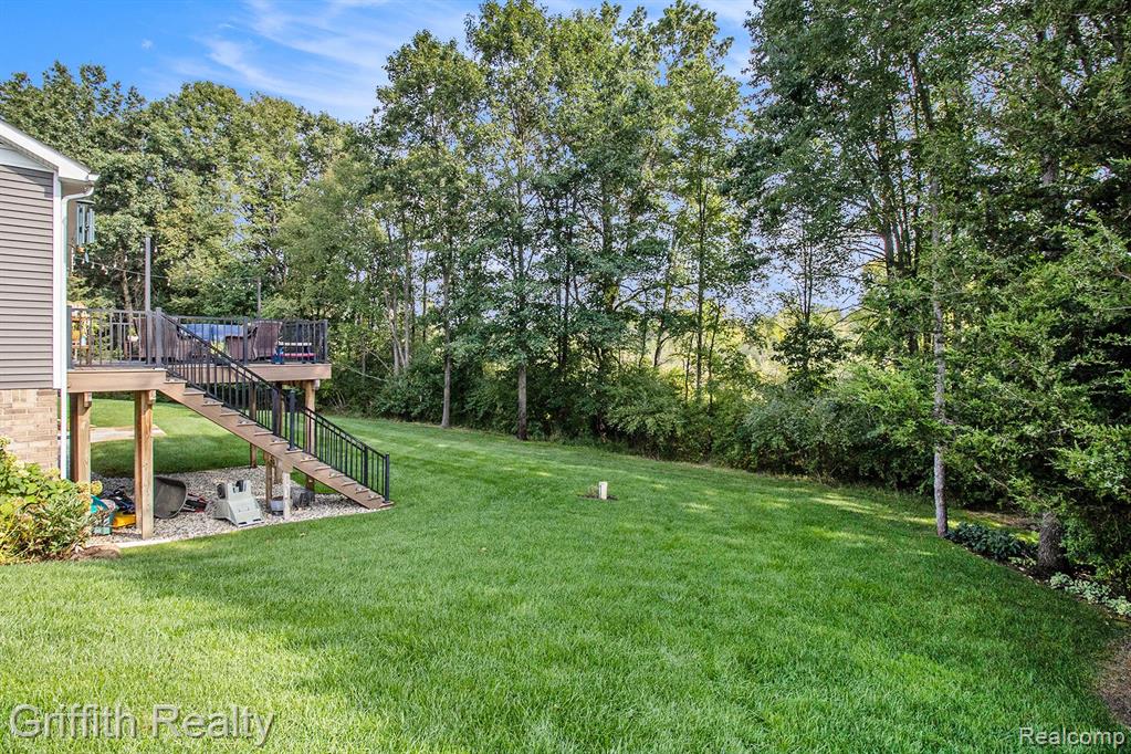 8285 MEADOW CREEK Lane, Pinckney, MI 48169 — Photo 40