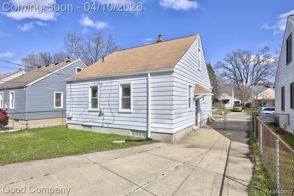 915 N Dorchester Avenue, Royal Oak, MI 48067 — Photo 47
