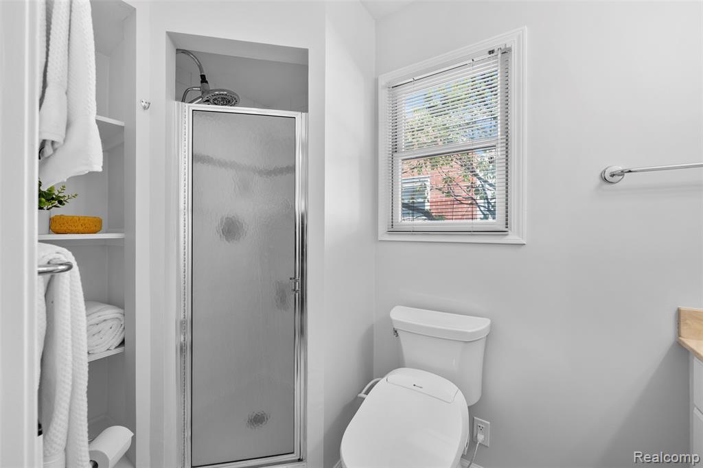 408 Orchard View Drive, Royal Oak, MI 48073 — Photo 21