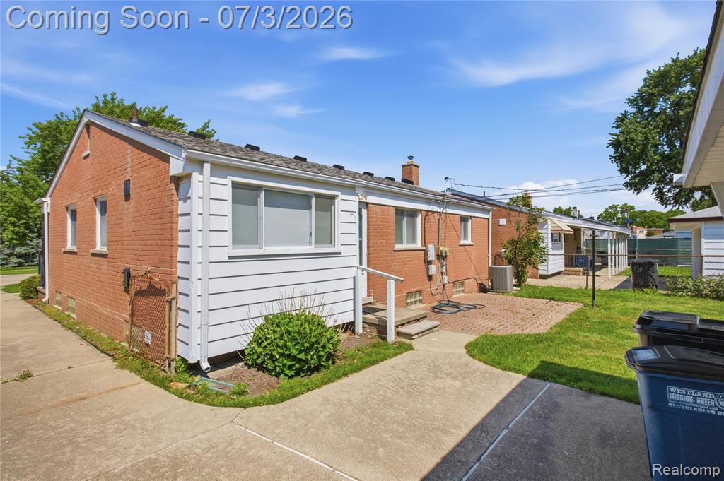 8516 Perrin Avenue, Westland, MI — Photo 36