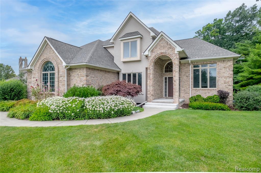 4230 Pavilion Court, Fenton, MI 48430 — Photo 38