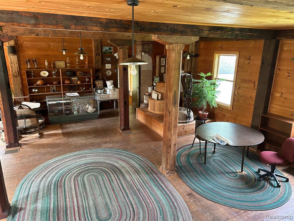 10470 N Rushton Road, South Lyon, MI 48178 — Photo 11