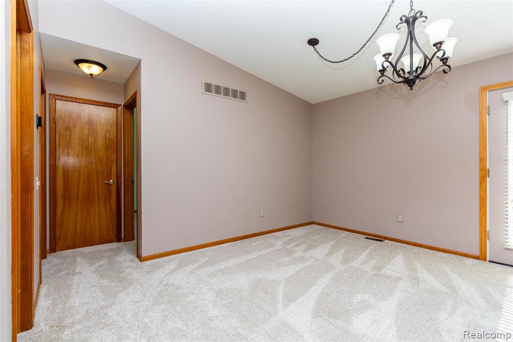 11270 Linda Kay, Goodrich Vlg, MI — Photo 11
