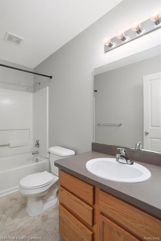 4248 HAMPTON RIDGE Boulevard, Howell, MI 48843 — Photo 18