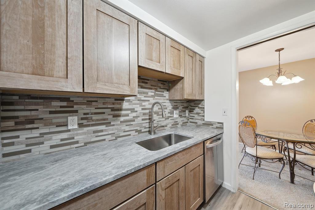 8200 E Jefferson, #1202, Detroit, MI 48214 — Photo 12