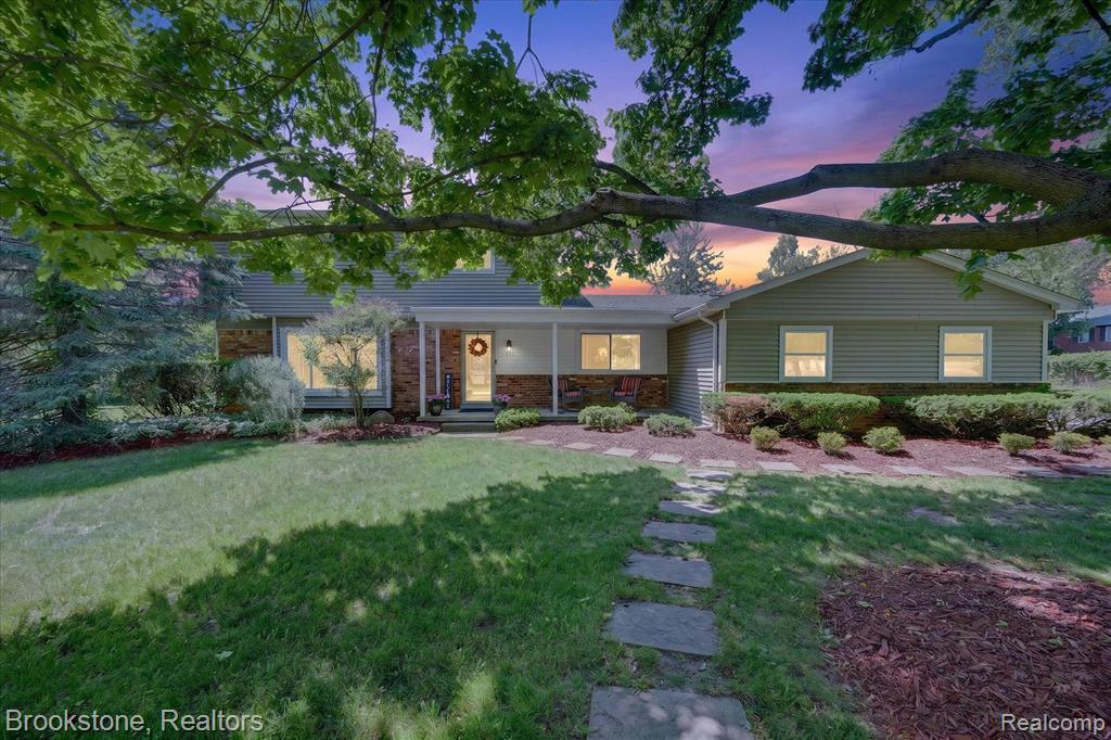 30261 Ardmore Drive, Farmington, MI 48334 — Photo 2