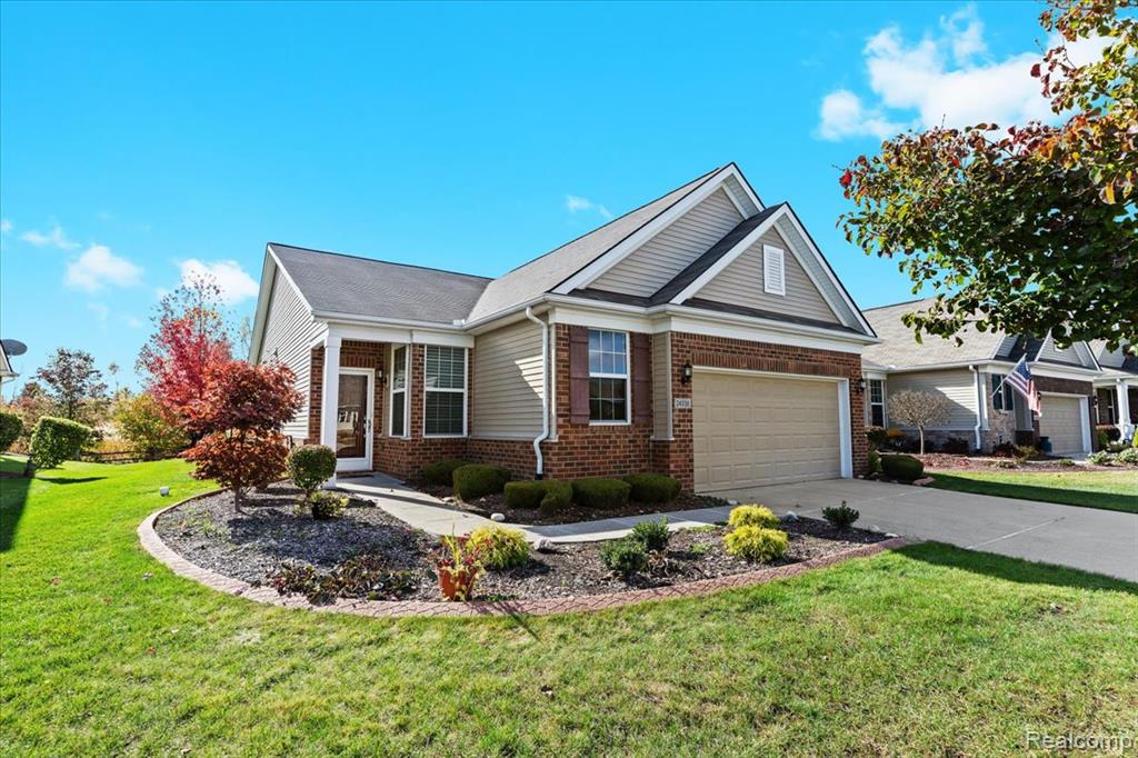 24338 Walloon Way, Brownstown, MI 48134 — Photo 4