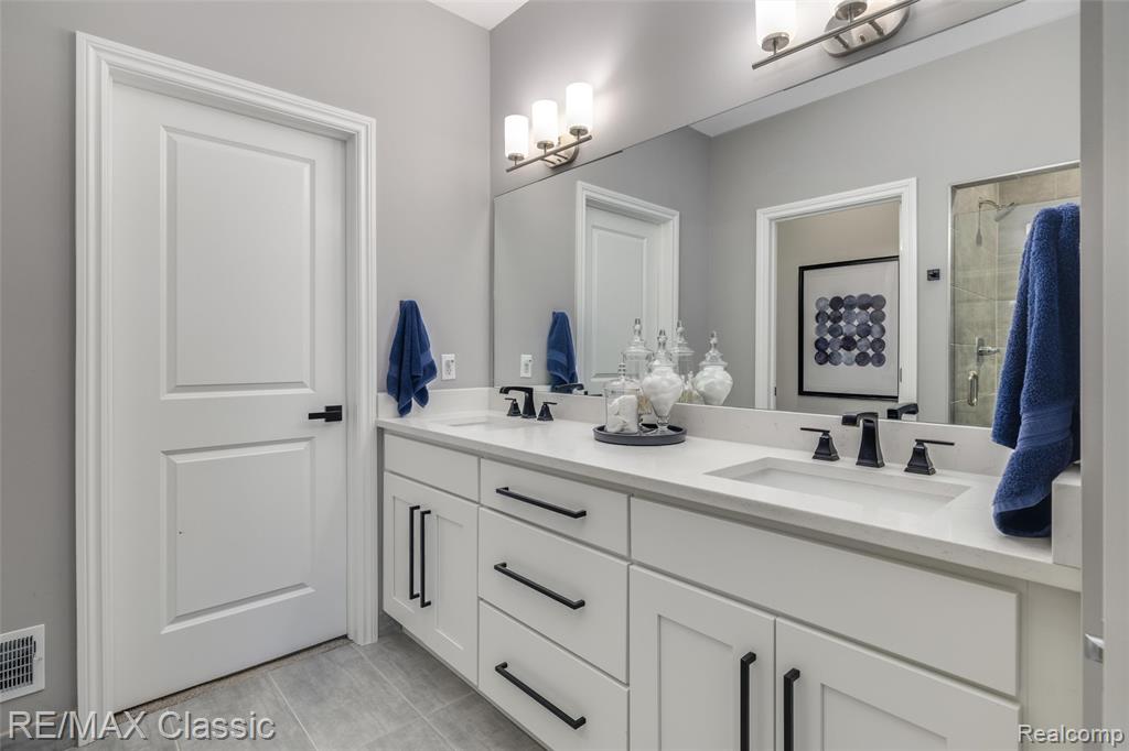 8047 Bridgestone Boulevard, White Lake, MI — Photo 17