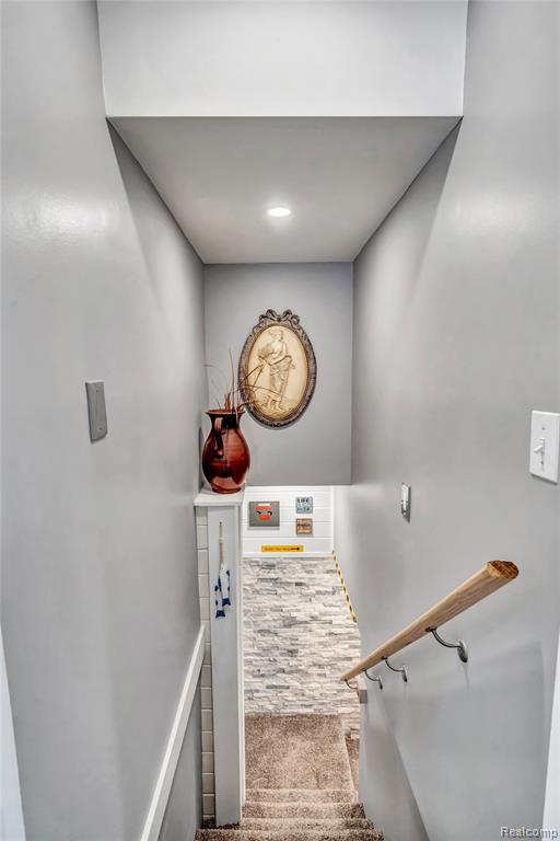 533 Bellevue Avenue, Lake Orion, MI 48362 — Photo 45