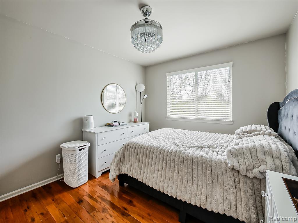 5221 Sandlewood Drive, Commerce Twp, MI 48382 — Photo 36