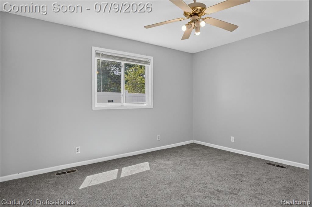 648 Newport Road, Carleton, MI 48117 — Photo 18