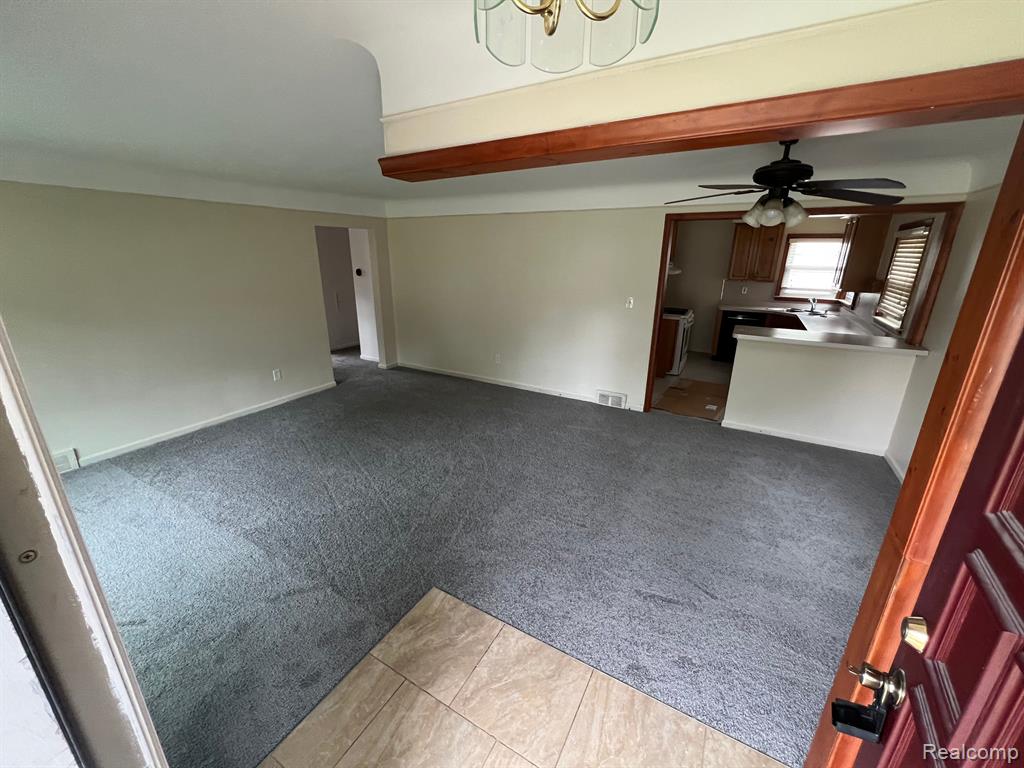 6929 WHITBY Street, Garden City, MI — Photo 4