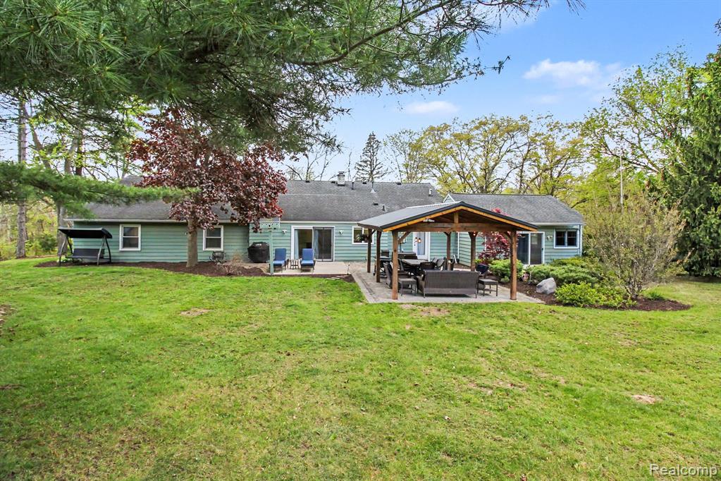 2601 Old Plank Road, Milford, MI 48381 — Photo 28