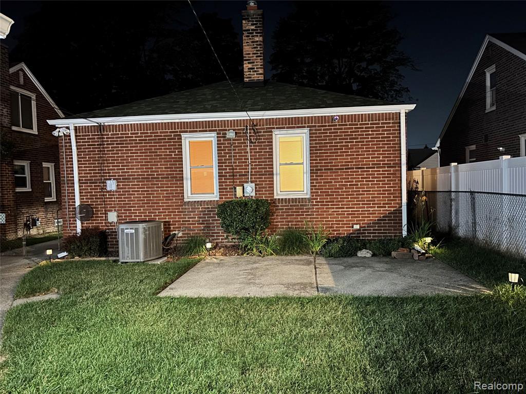 9990 Appleton, Redford, MI 48239 — Photo 62
