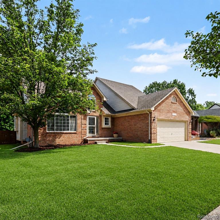 22273 Brywood Court, Clinton Twp, MI 48036 — Photo 2