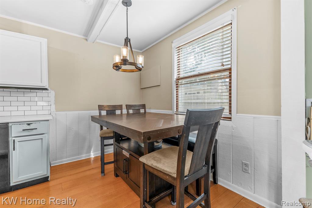 4215 Newton Road, Commerce Twp, MI 48390 — Photo 10