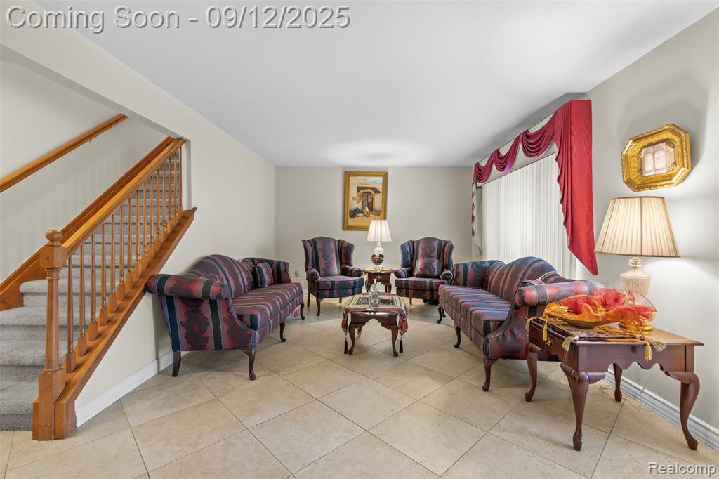6422 Jonathon Street, Dearborn, MI 48126 — Photo 4