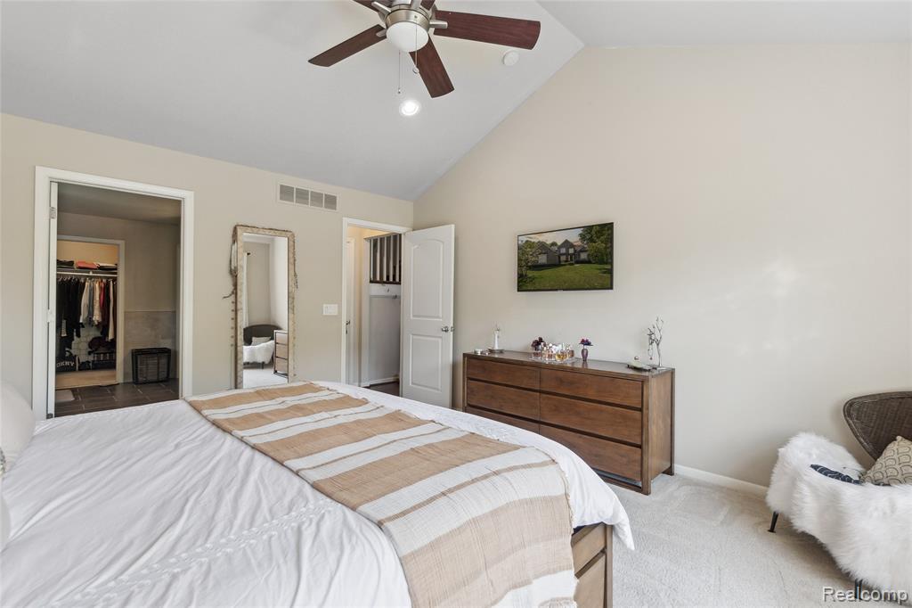 418 Greenan Lane, Lake Orion, MI 48362 — Photo 26