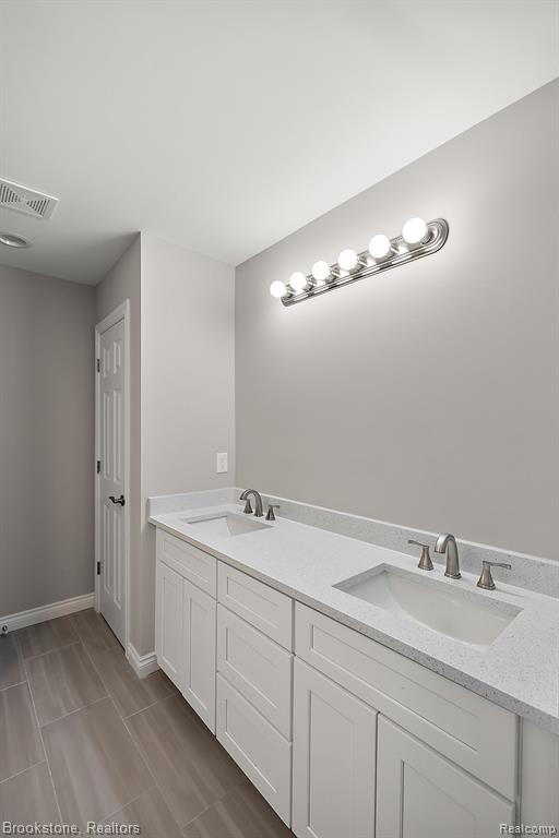 46682 Emerald Creek Drive, Shelby Twp, MI 48315 — Photo 31