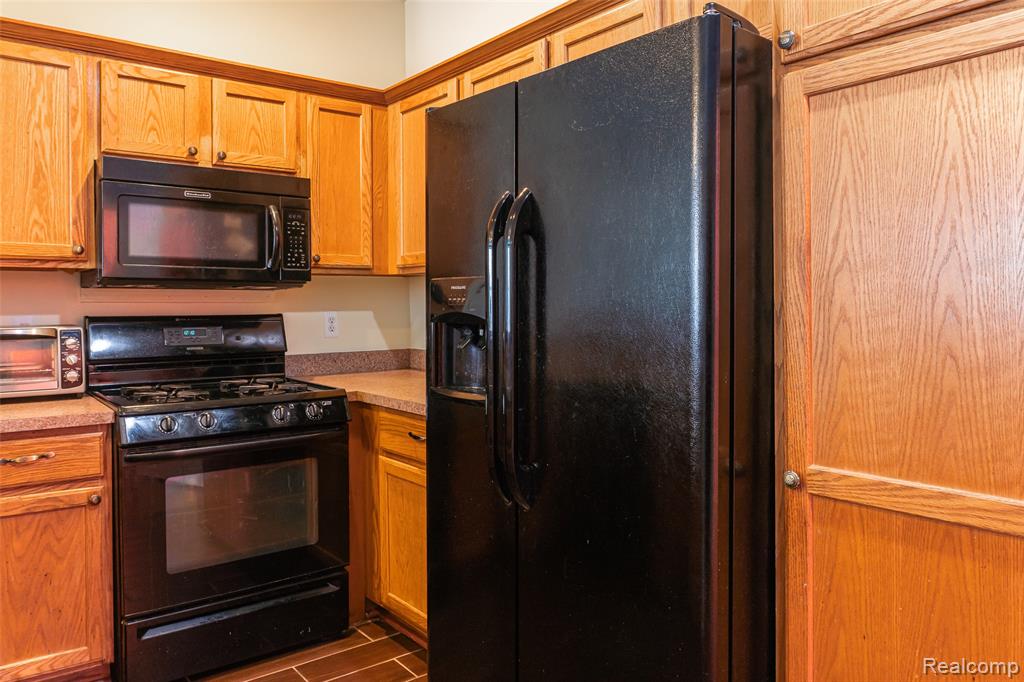 13207 St Ervin Avenue, 26, Detroit, MI 48215 — Photo 18