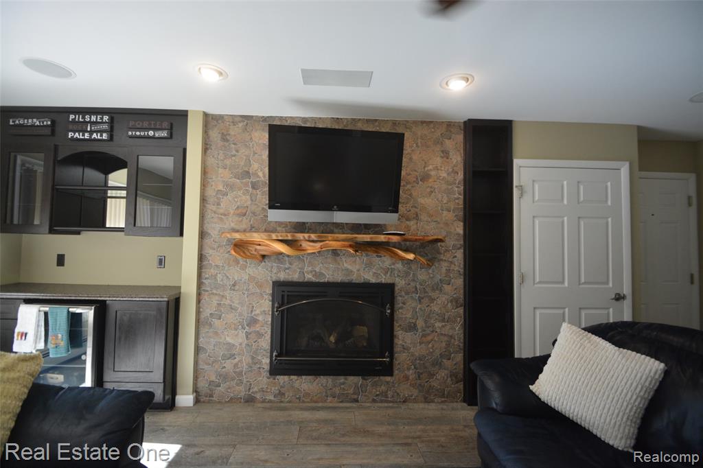 615 Willard Avenue, Rochester Hills, MI 48307 — Photo 25