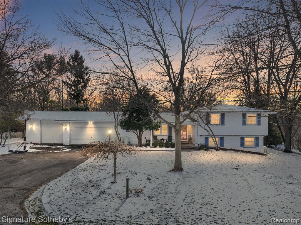 4250 CRESTLINE Drive, Ann Arbor, MI 48103 — Photo 28