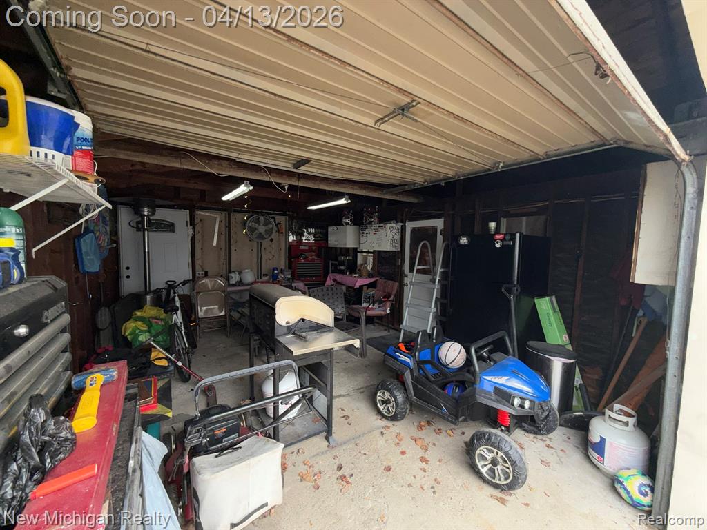6671 Mayfair Street, Taylor, MI 48180 — Photo 16
