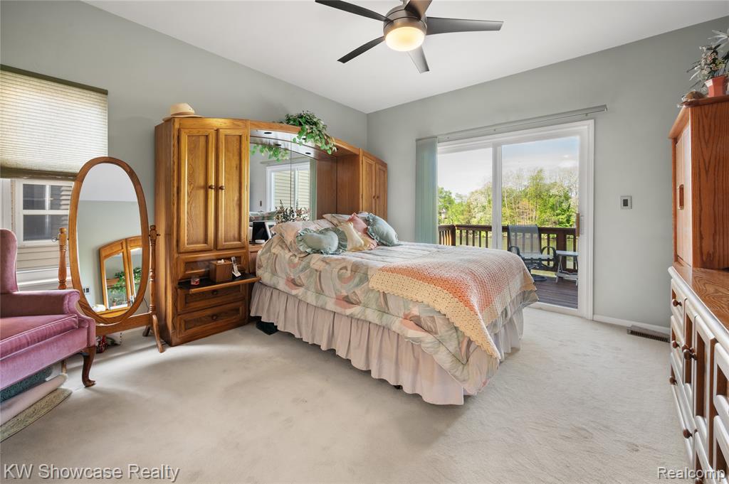 727 Mill Pointe Drive, 16, Milford, MI 48381 — Photo 7