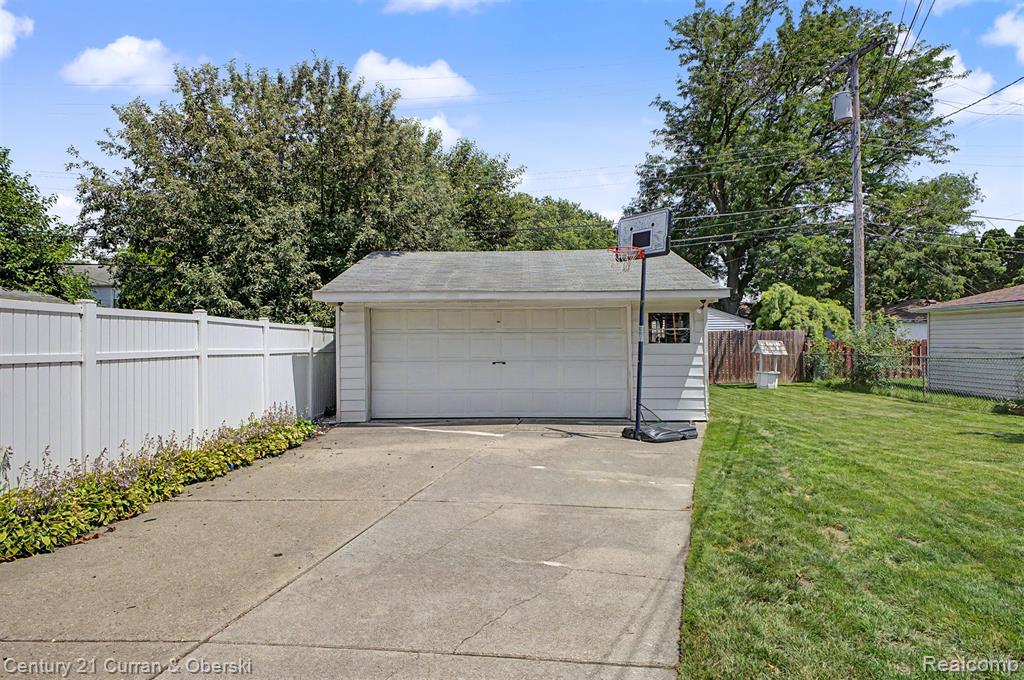 6821 Kolb Avenue, Allen Park, MI 48101 — Photo 17