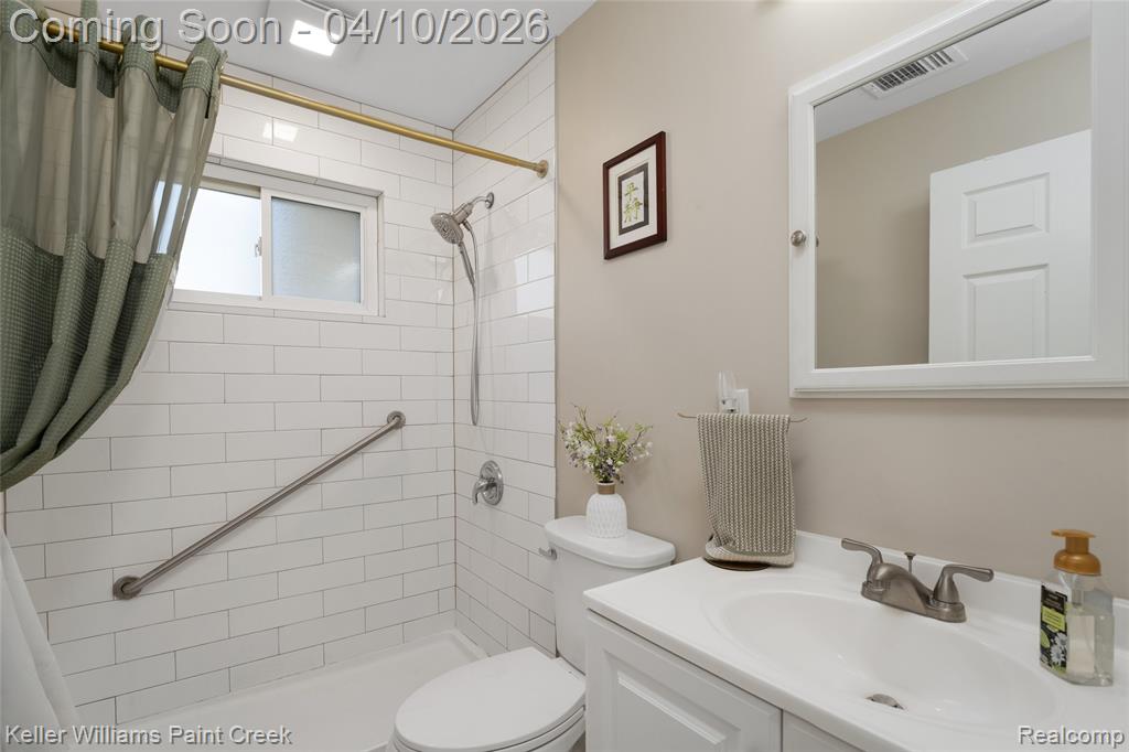 26414 Waldorf Street, Roseville, MI 48066 — Photo 5