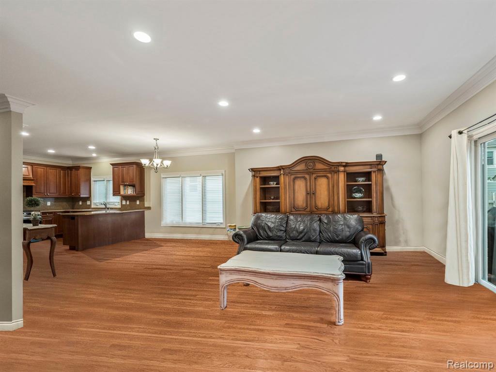 745 RUFFNER Avenue, Birmingham, MI 48009 — Photo 9