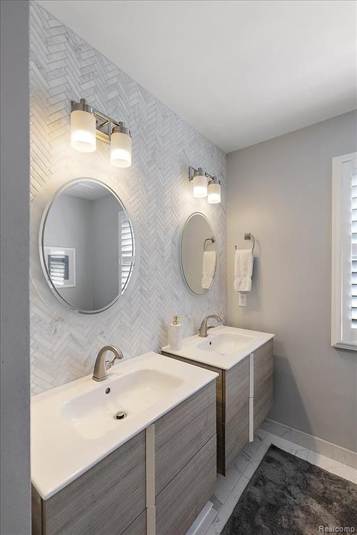 40211 BEXLEY Way, Northville, MI 48168 — Photo 74