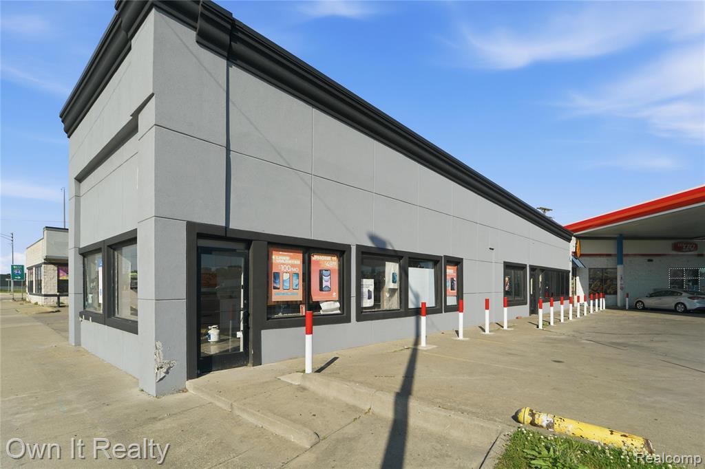9657 Gratiot Avenue, Detroit, MI 48213
