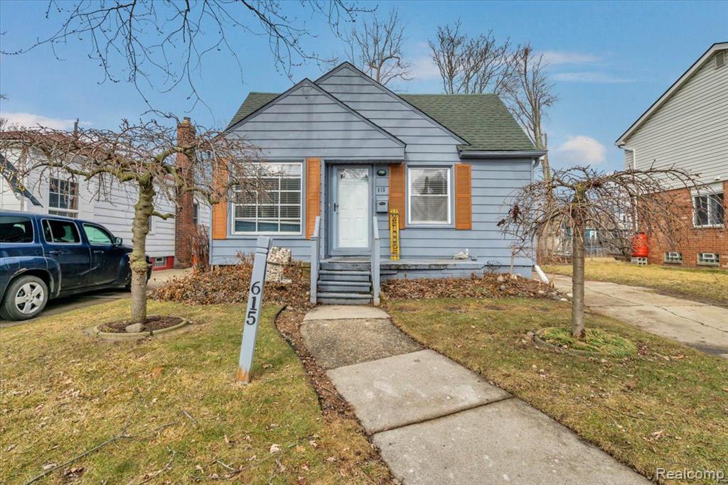 615 E WEBSTER Street, Ferndale, MI 48220 — Photo 2