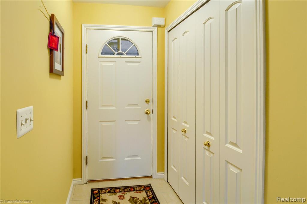 17430 N LUCILLE Circle, New Boston, MI 48164 — Photo 9