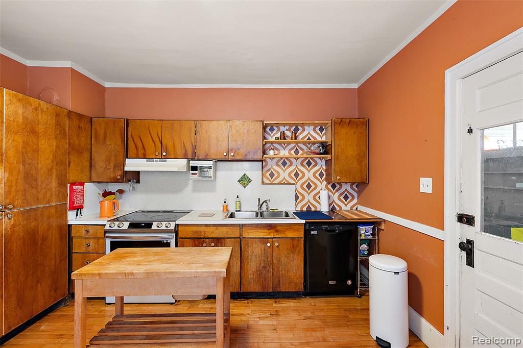 2700 Holmes Street, Hamtramck, MI 48212 — Photo 10