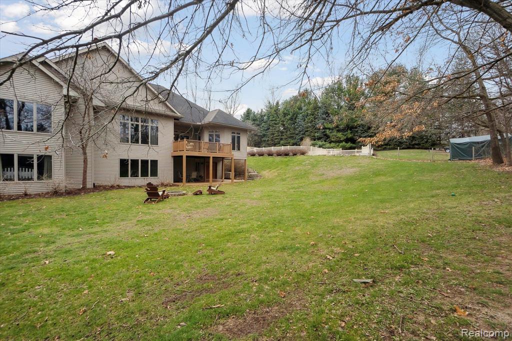 5167 HUNTERS Ridge, Holly, MI 48442 — Photo 57