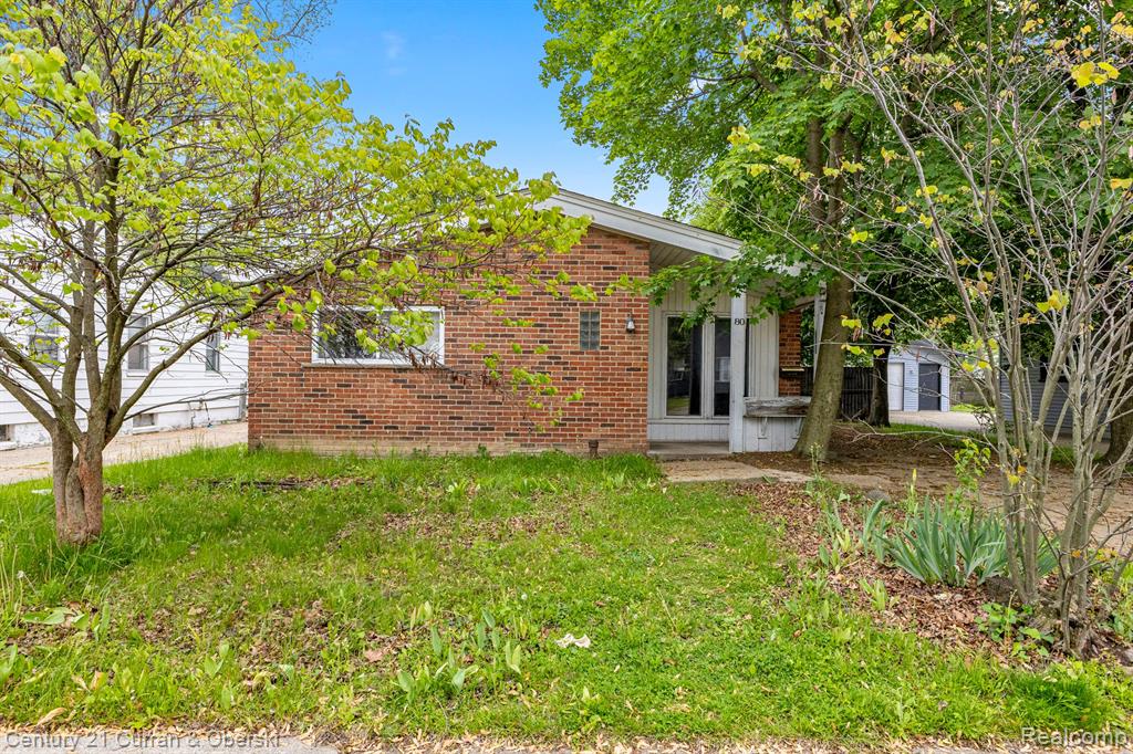 80 E MAHAN Avenue, Hazel Park, MI 48030 — Photo 30