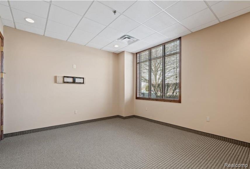 2032 E Square Lake Road, Troy, MI 48085 — Photo 12